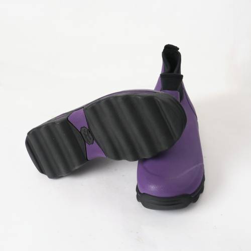Self-cleaning ankle boots Purple