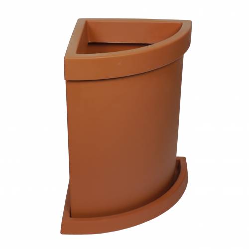 Vela Corner Planter - Terracota